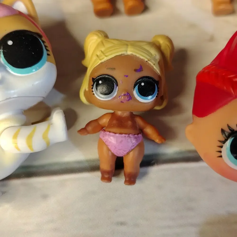 LOL OMG Surprise Dolls and Accessories Lot Cups Clothes